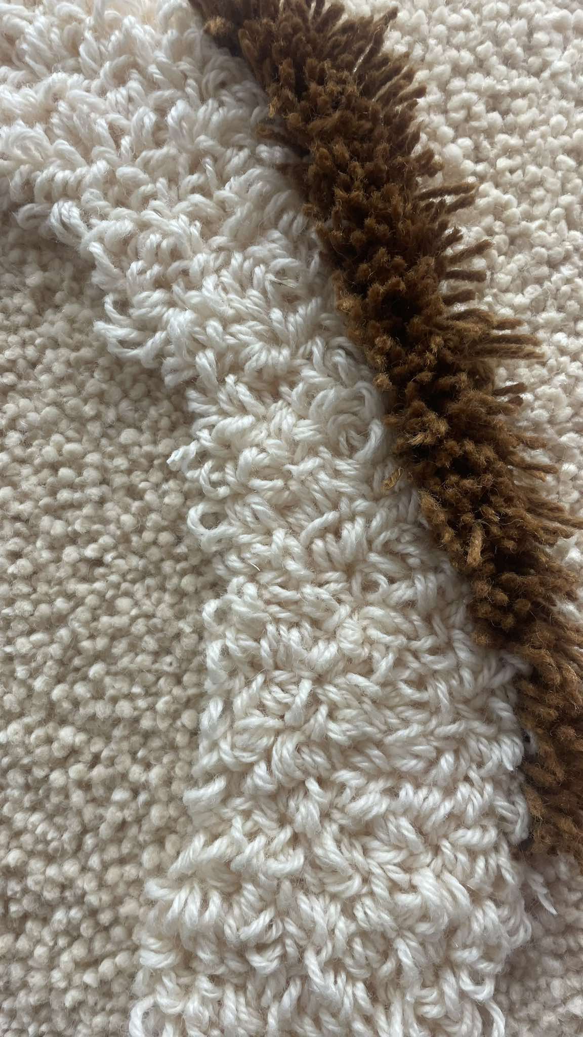 TUFTING MEDIUM I Sat. 07.02