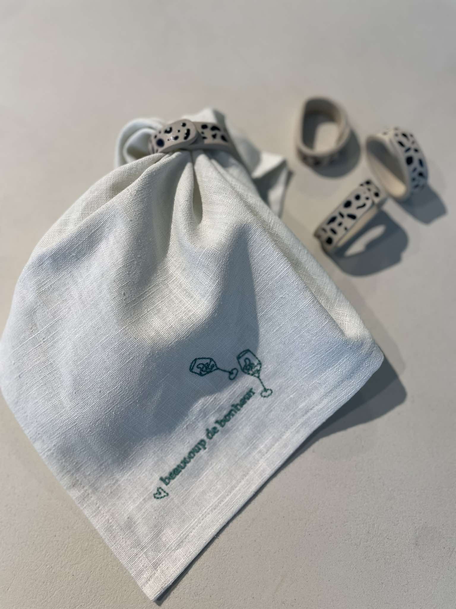 Napkin rings - speckles (4)