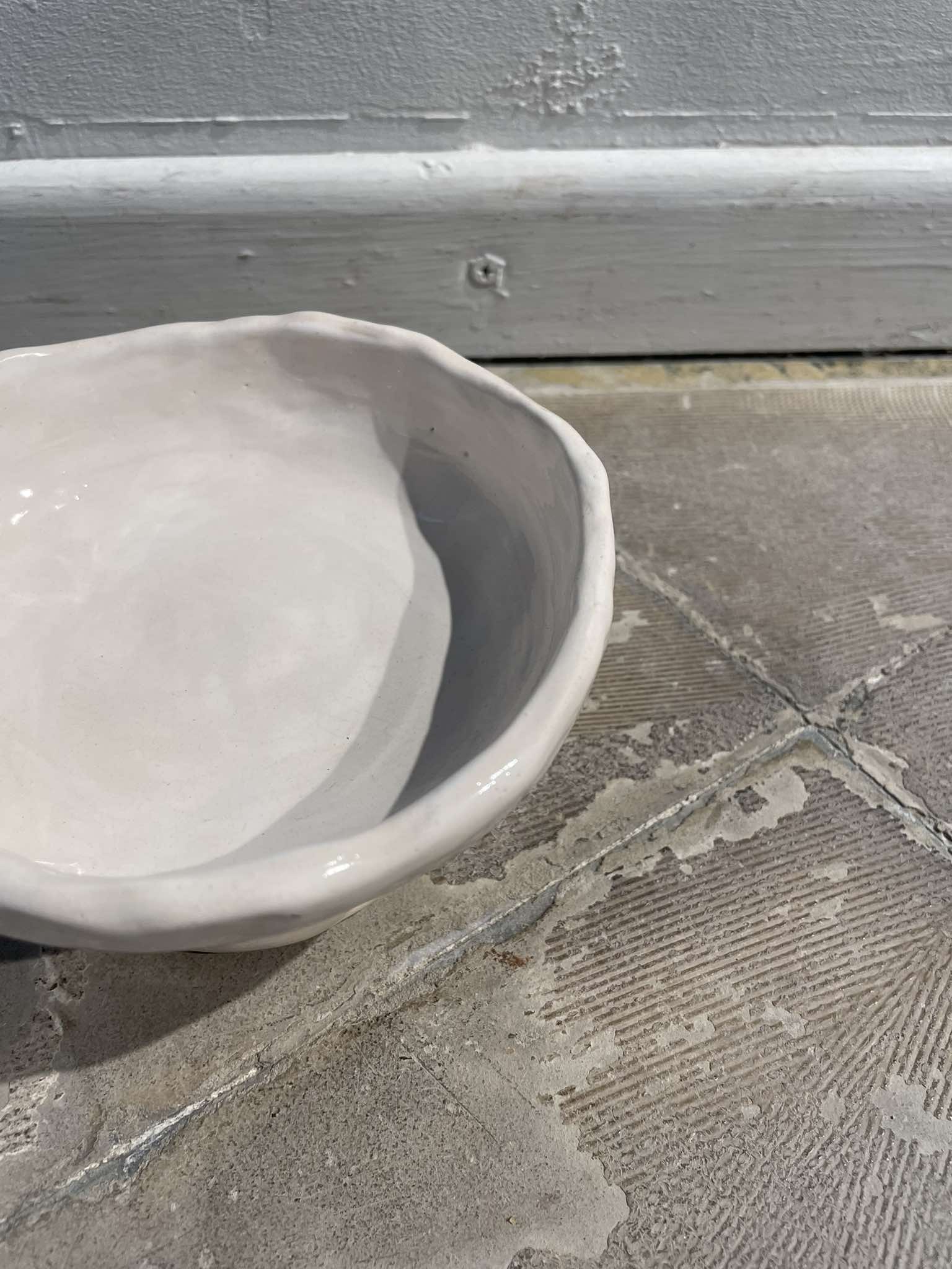 Bowl with foot II