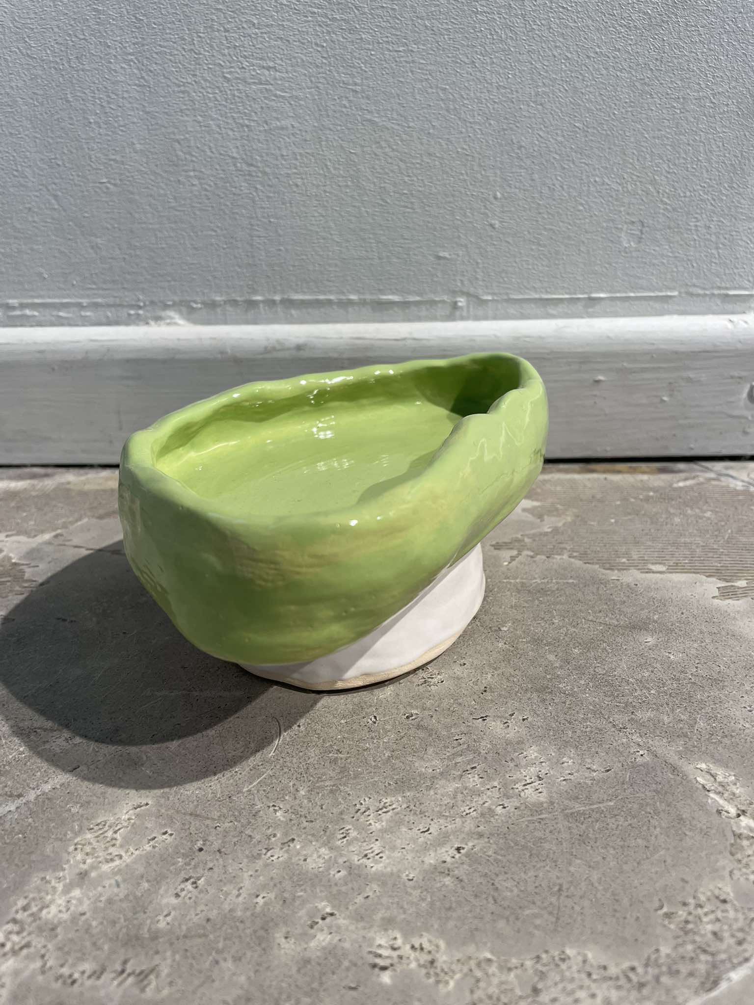 Bowl with foot I