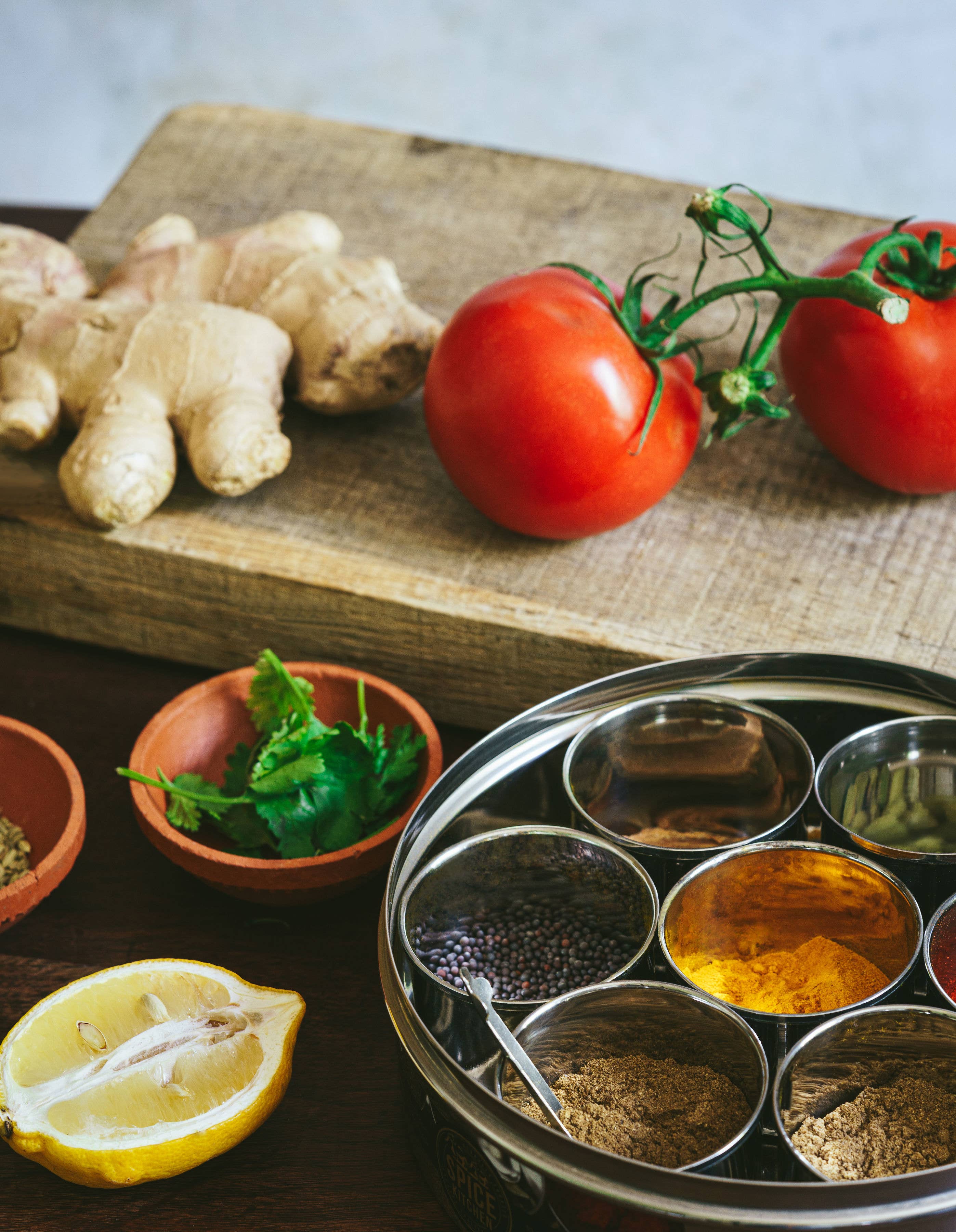 Indiaas kruidenblik met 9 specerijen