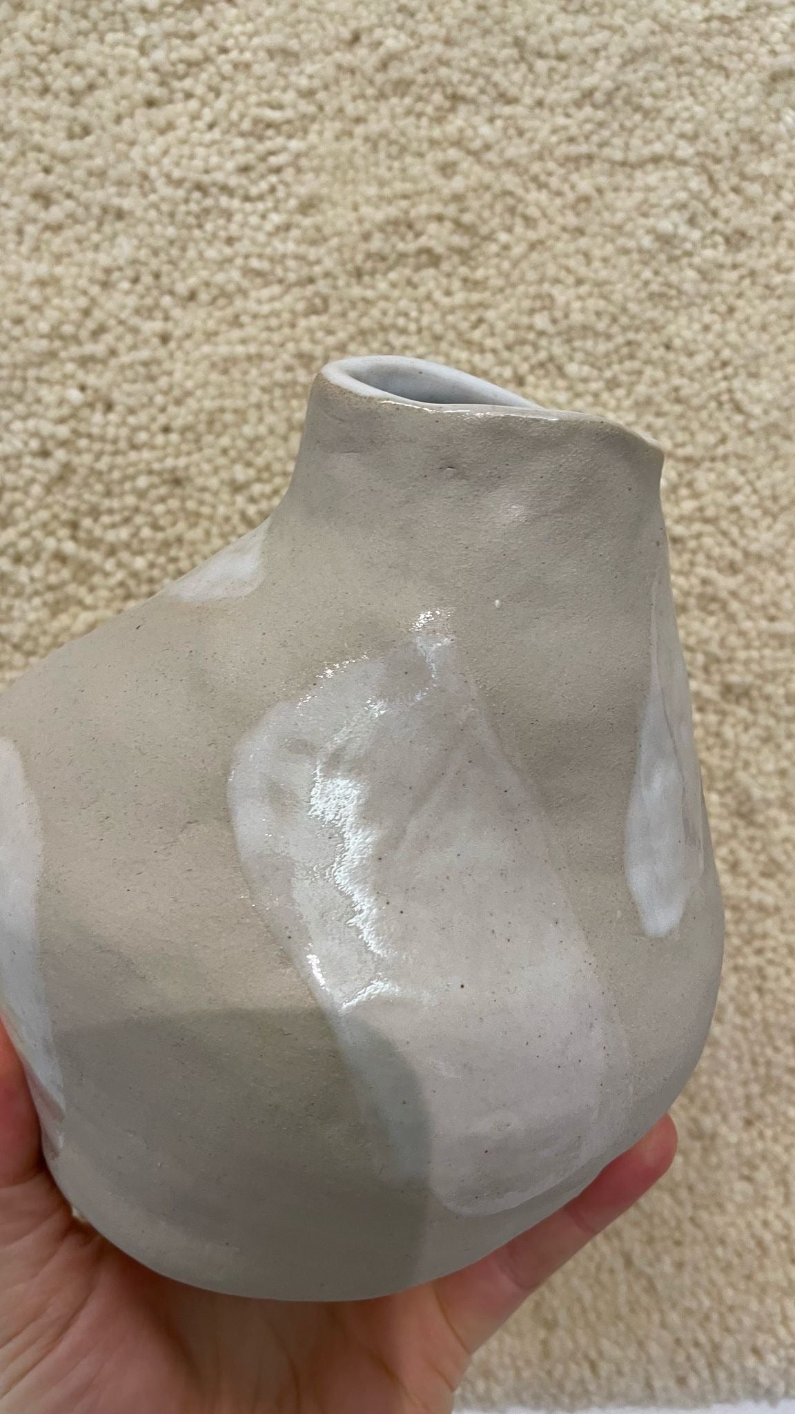 Organic vase - neutral/white