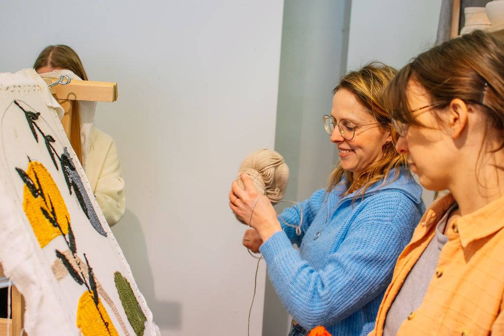 TUFTING SMALL I Sun. 12.04