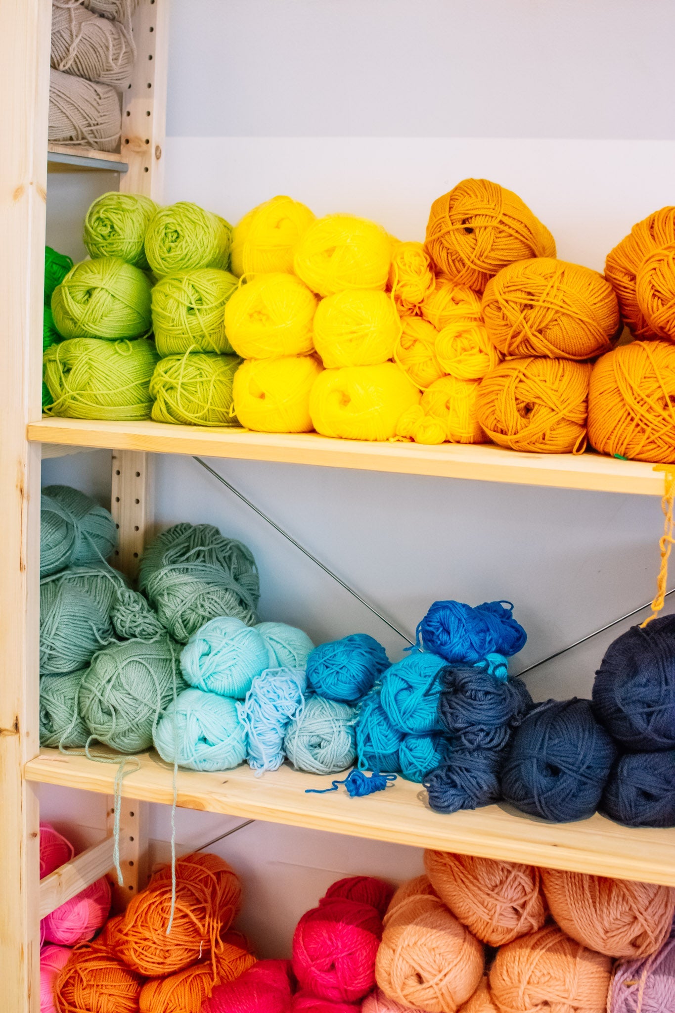 TUFTING MEDIUM I Sat. 07.03