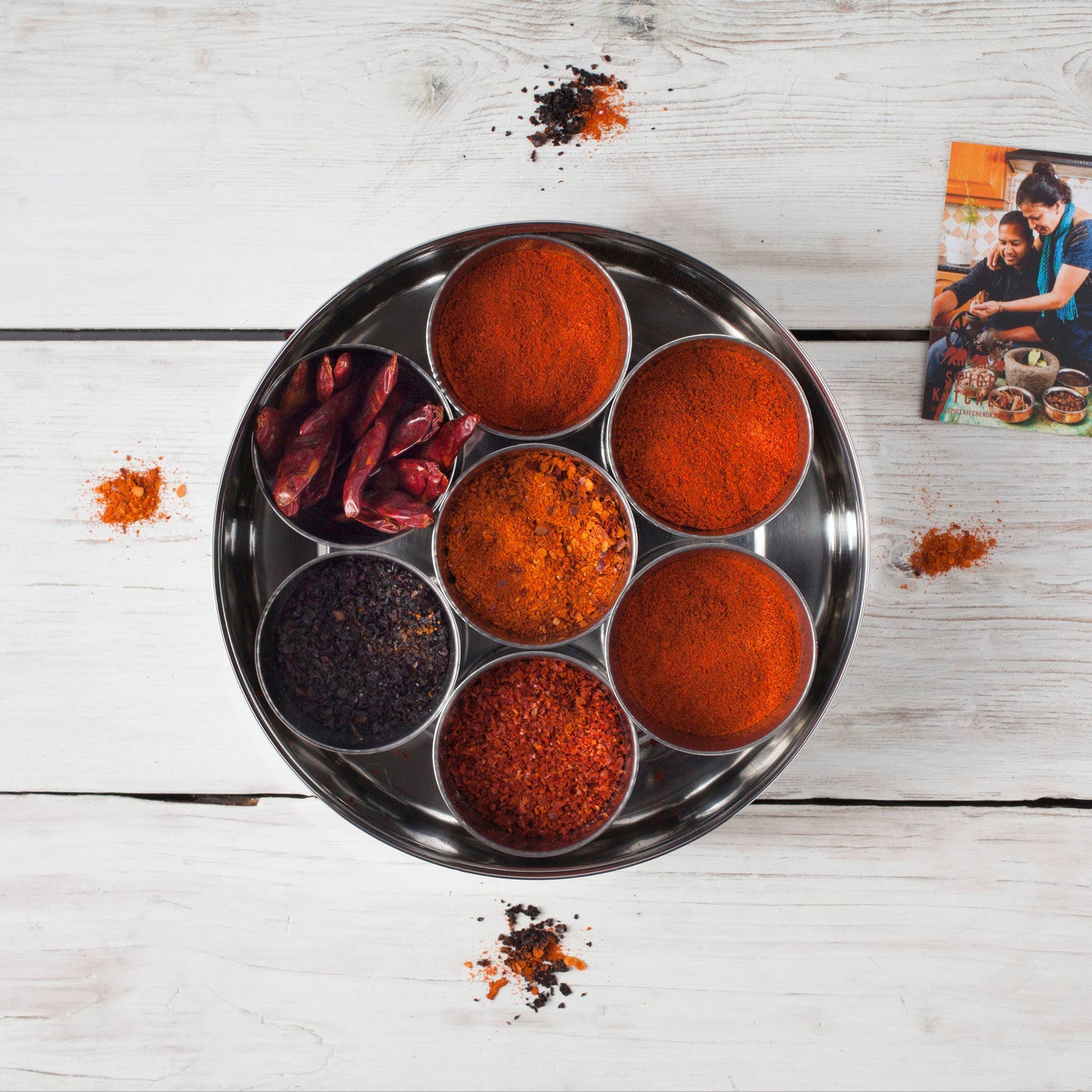 Chili-kruidenblik met 7 chilipepers