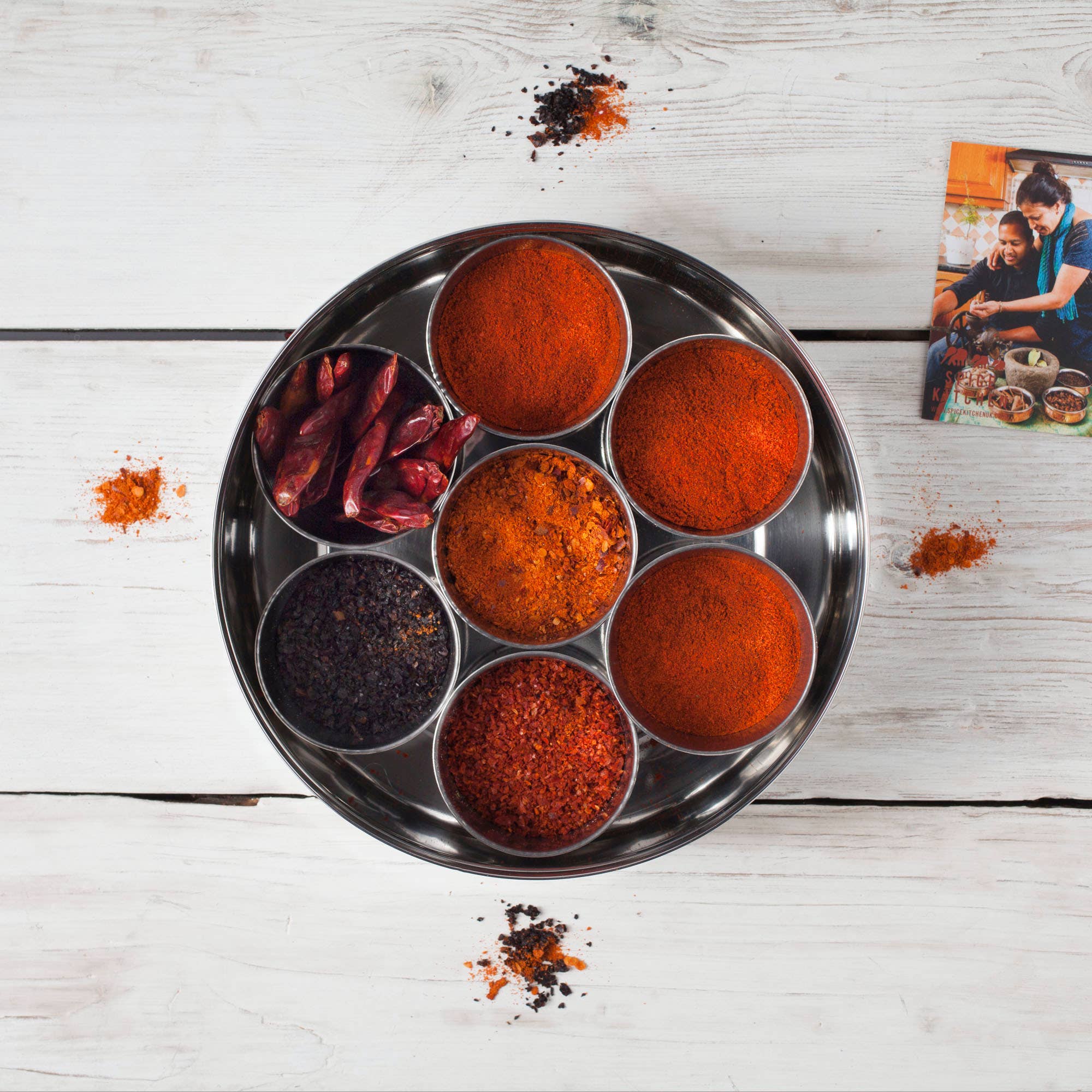 Chili-kruidenblik met 7 chilipepers