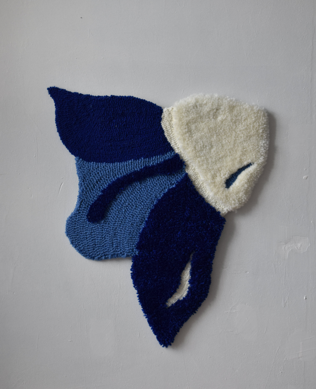 NOT A WALLFLOWER / B